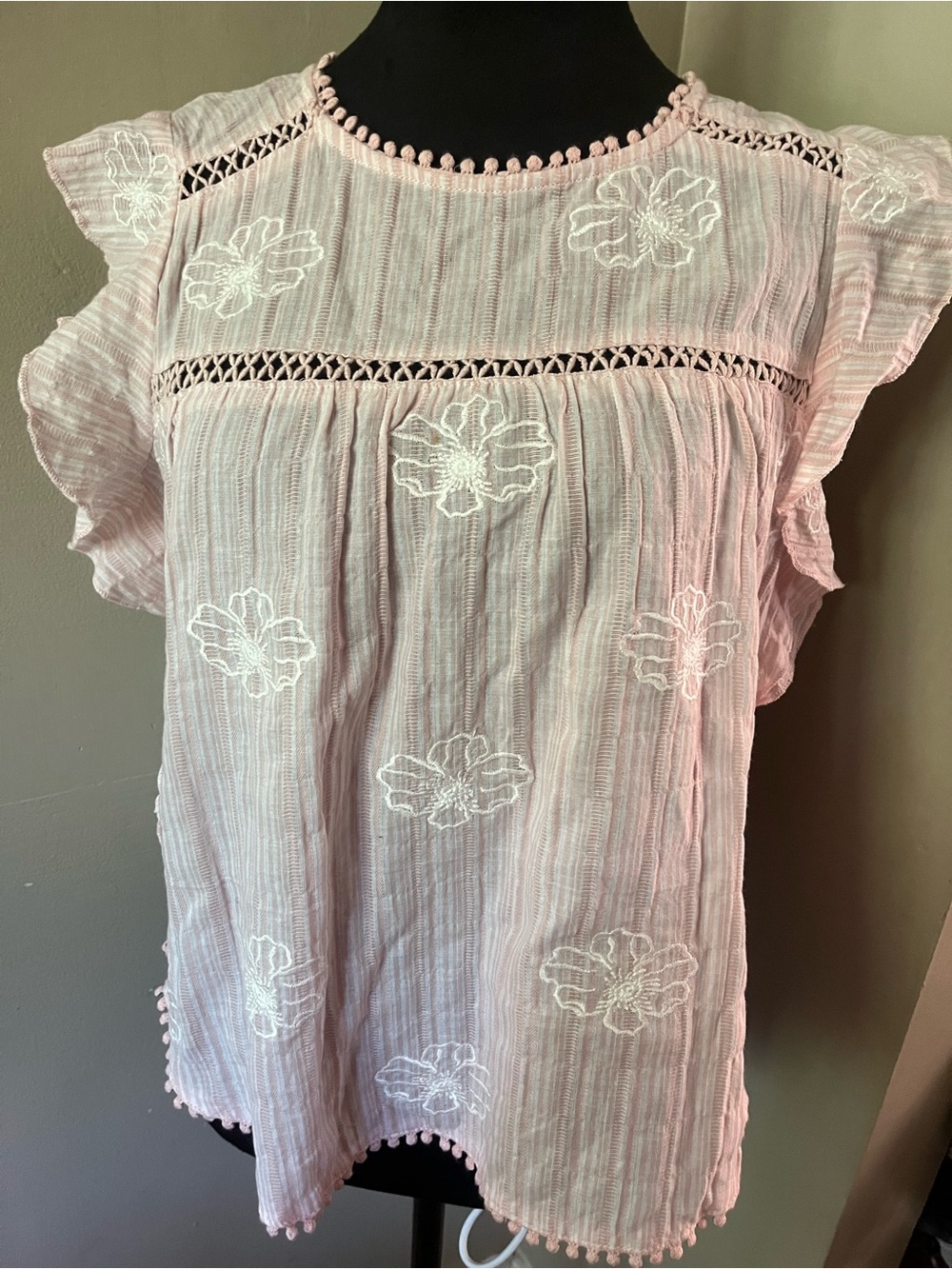 POL Women's Pink Embroidered Flutter Sleeve Top